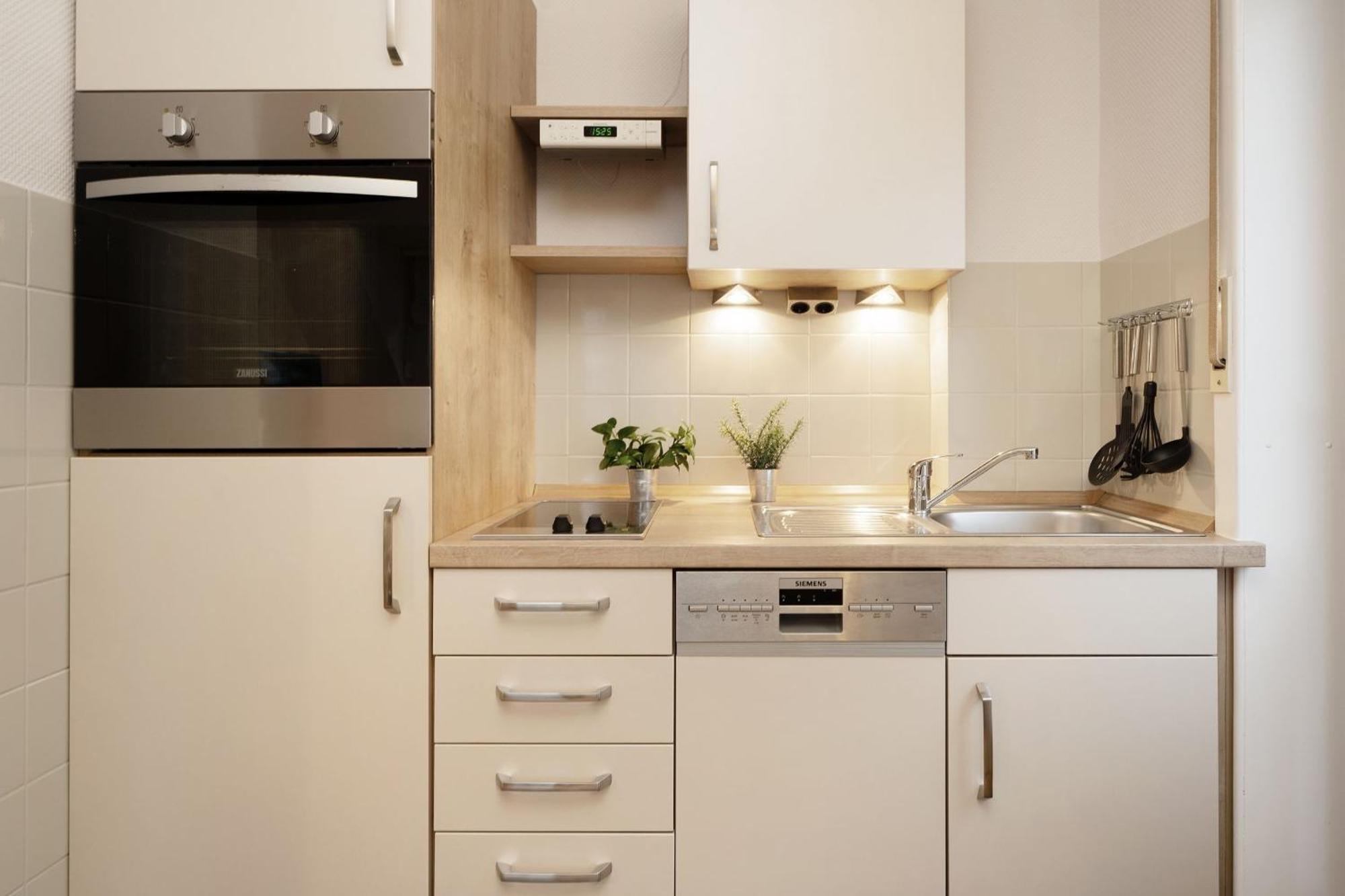 Mittelweg 6 Wohnung 3 グレーミッツ エクステリア 写真